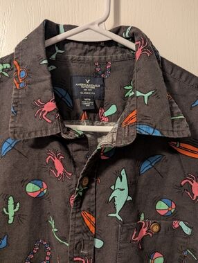 American Eagle Men's Button-Up Short Sleeve Size Medium Beach Tropical Vacation